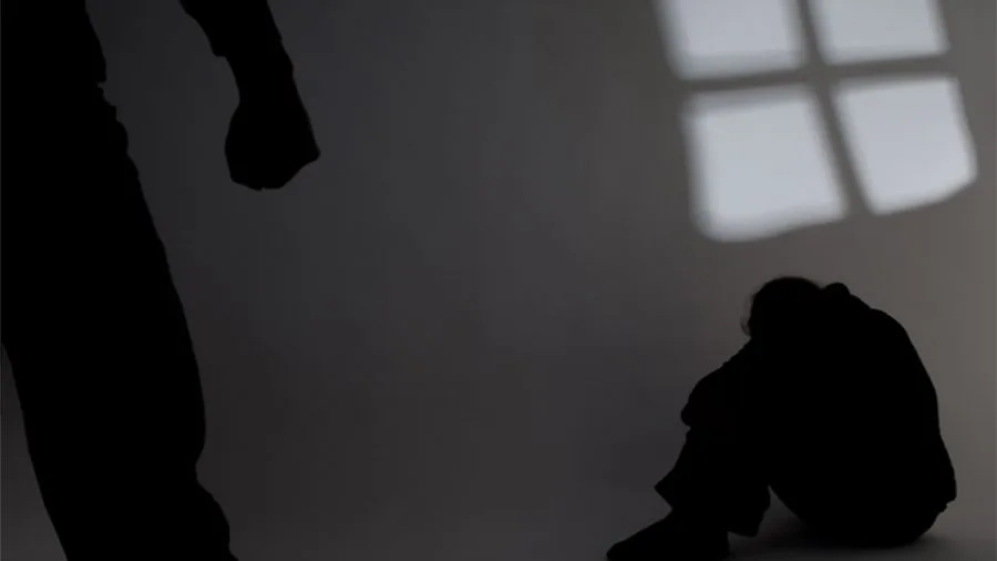 Procedencia de indemnización por daño moral por violencia intrafamiliar