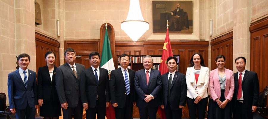 Reunión con el Ministro de la Suprema Corte Popular de China He Xiaorong - Ministro Presidente Arturo Zaldivar