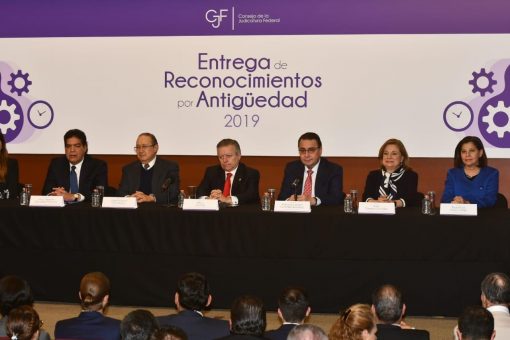 Entrega de reconocimientos por antigüedad en el CJF - 3