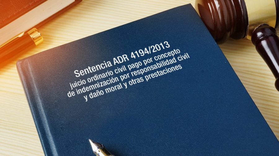 ADR 4194/2013 juicio ordinario civil pago por concepto de indemnización por responsabilidad civil y daño moral y otras prestaciones. Indemnización muerte niña escuela